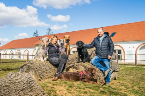 Menschen miit Begeisterung für Hunde